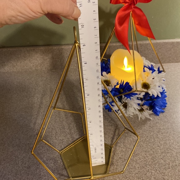 2 - Matte Gold Candle Holder W/Battery Operated Candle Can add Flowers  NWT - Picture 8 of 15